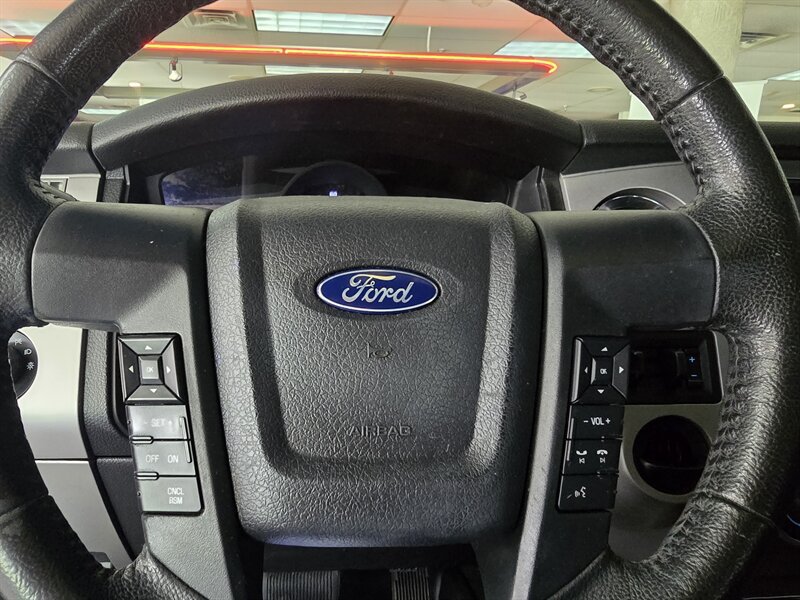 Used 2017 Ford Expedition XLT w/ Equipment Group 202A RWD image 39