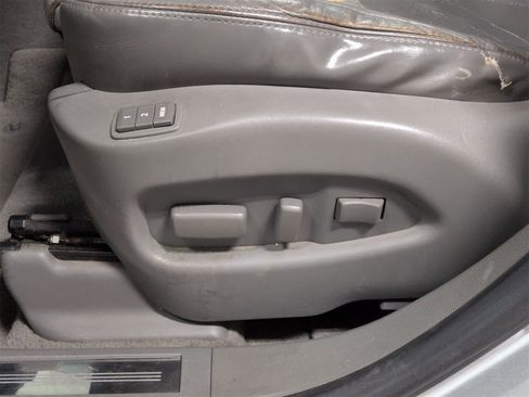 Used 2010 Cadillac SRX Luxury image 18