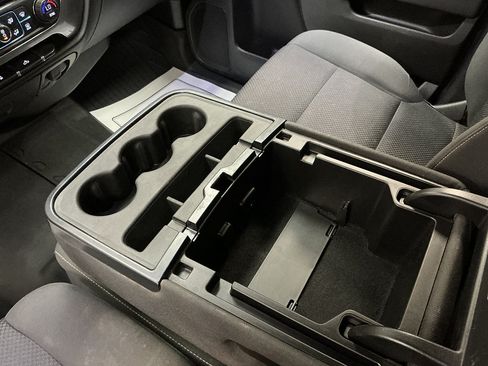 Used 2018 Chevrolet Silverado 1500 LT w/ All Star Edition AWD/4WD image 17