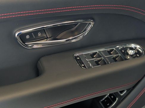 New 2026 Bentley Bentayga AWD/4WD image 22