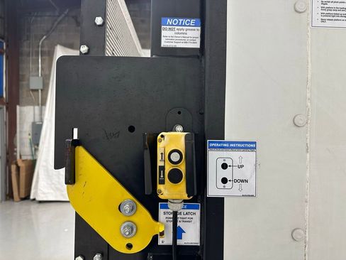 Used 2024 Ford E-350 and Econoline 350 Super Duty image 33