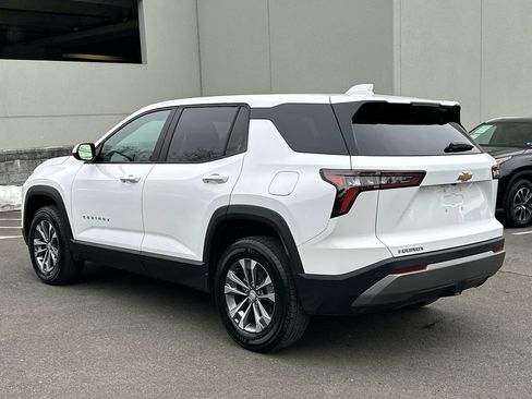 Used 2026 Chevrolet Equinox LT image 3