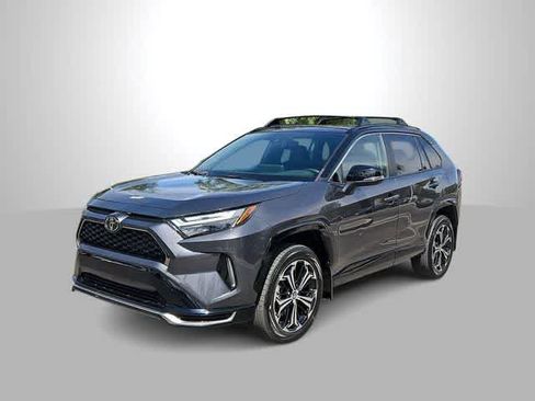 Used 2025 Toyota RAV4 XSE w/ Weather Package image 4