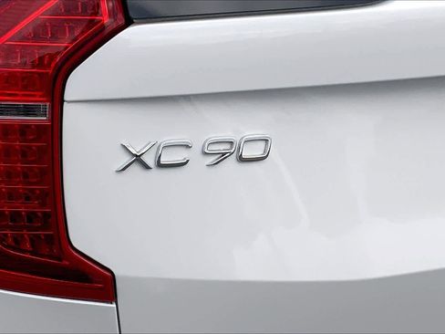 Used 2024 Volvo XC90 B6 Ultimate w/ Lounge Package AWD/4WD image 10