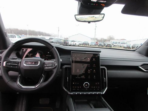 New 2026 GMC Acadia AT4 image 17