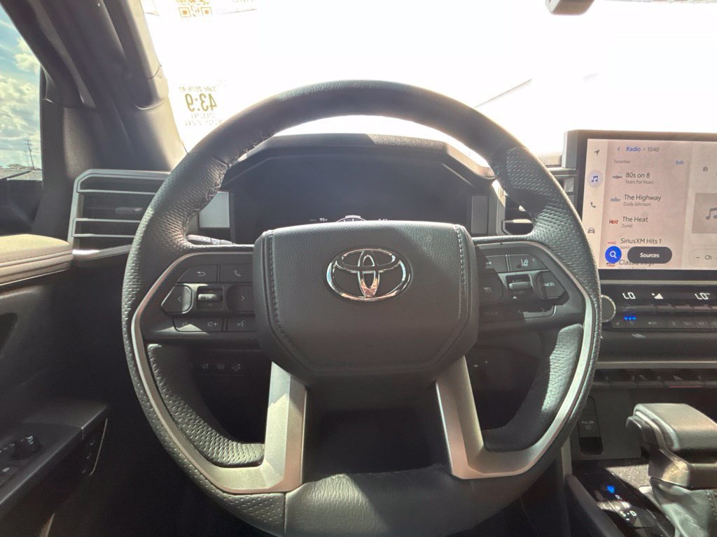 Used 2026 Toyota Tundra Limited AWD/4WD image 21