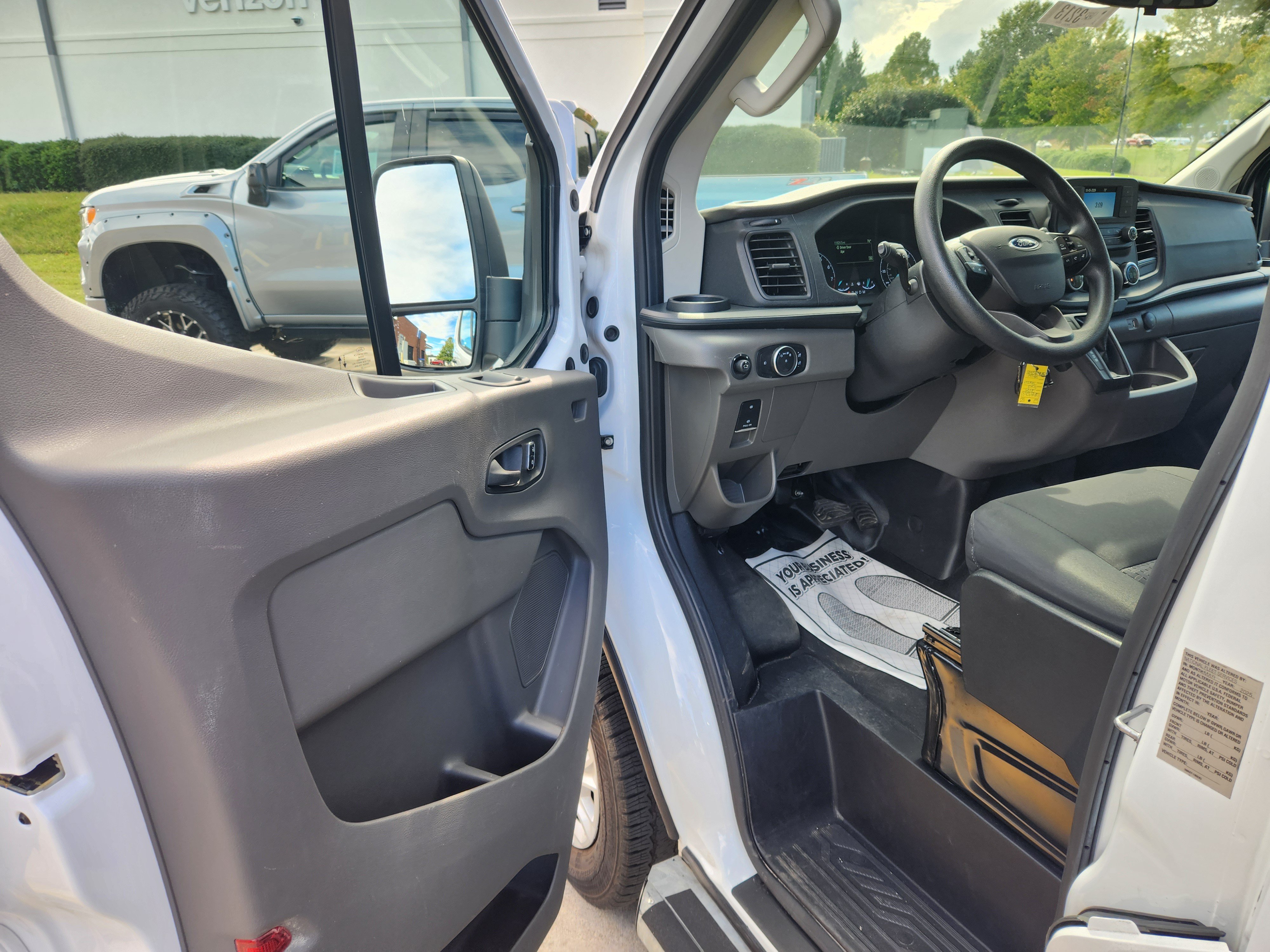 Used 2025 Ford Transit 250 Low Roof w/ Exterior Upgrade Package RWD image 11