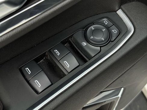 Used 2024 Chevrolet Silverado 2500 LT image 31