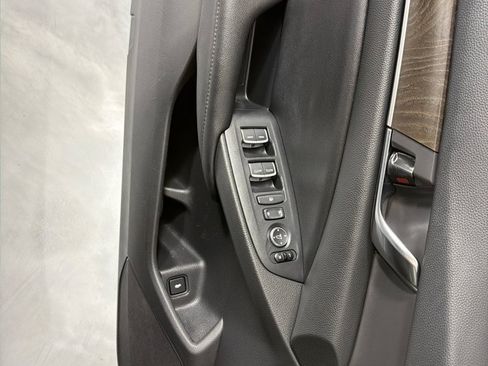Used 2019 Honda Accord EX image 10