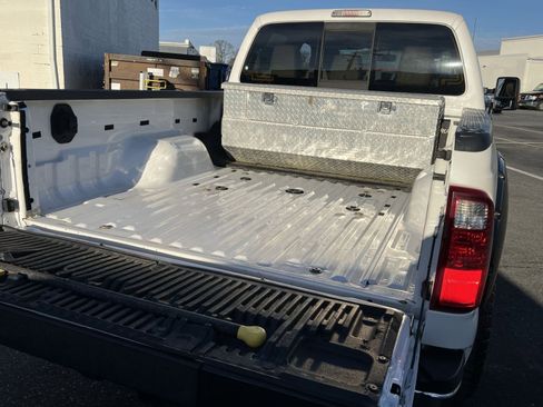 Used 2014 Ford F350 Lariat w/ Lariat Ultimate Package image 24