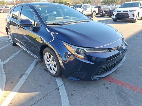 Used 2024 Toyota Corolla LE image 8
