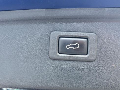 Used 2015 Subaru Outback 2.5i Premium AWD/4WD image 29