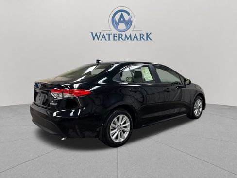 Used 2024 Toyota Corolla LE w/ LE Convenience Package FWD image 6