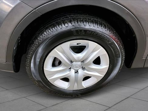 Used 2015 Toyota RAV4 LE image 10