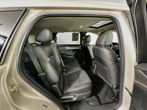 Used 2024 MAZDA CX-90 Plug-In Hybrid w/ Preferred AWD/4WD image 32