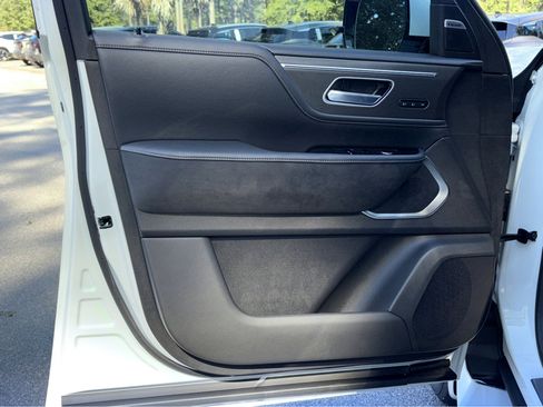 New 2026 INFINITI QX80 Luxe w/ Cargo Package image 18