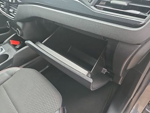 Used 2025 Ford Escape ST-Line image 67