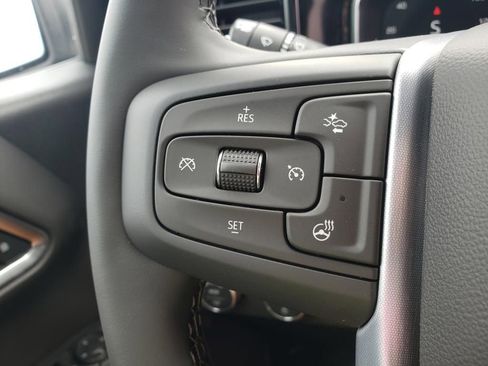 New 2026 GMC Sierra 1500 SLE image 11