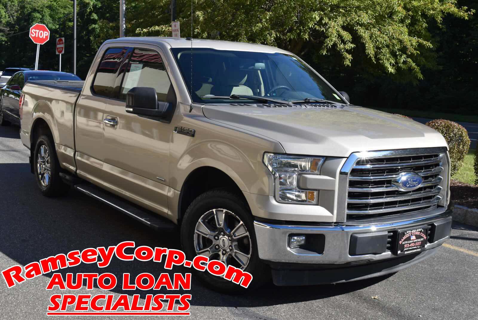 Used 2017 Ford F150 XLT w/ Equipment Group 302A Luxury RWD image 2
