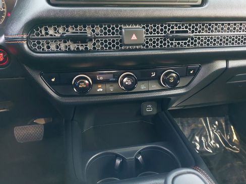 Certified 2024 Honda HR-V Sport image 23