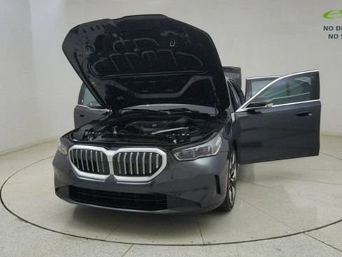 Used 2025 BMW 530i RWD image 75