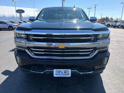 Used 2017 Chevrolet Silverado 1500 High Country image 8