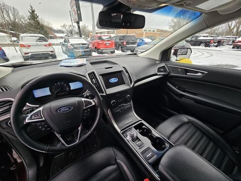 Used 2020 Ford Edge SEL w/ Cold Weather Package image 16