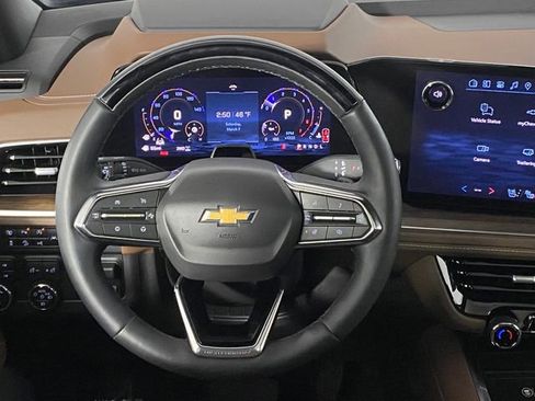 Used 2026 Chevrolet Suburban High Country image 16