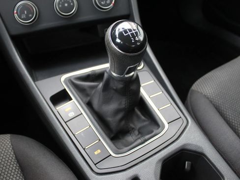 Used 2019 Volkswagen Jetta S image 16