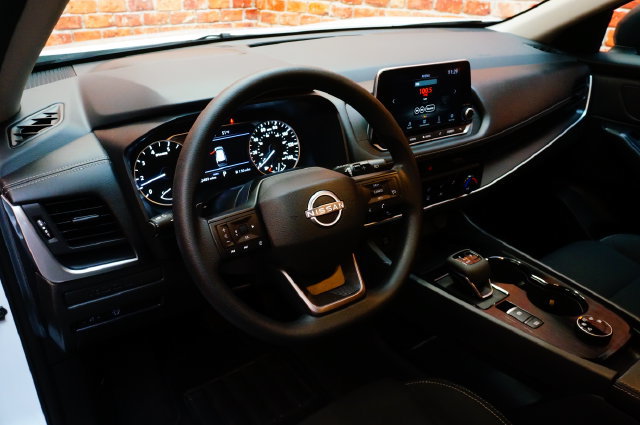 Certified 2025 Nissan Rogue S AWD/4WD image 12