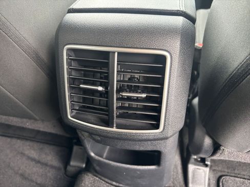 Used 2025 Kia Sportage LX image 22