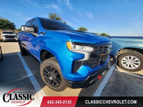 Used 2024 Chevrolet Silverado 1500 LT Trail Boss w/ Convenience Package II AWD/4WD image 1