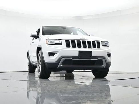 Used 2015 Jeep Grand Cherokee Limited w/ Luxury Group II AWD/4WD image 38