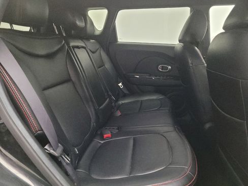 Used 2015 Kia Soul + FWD image 19