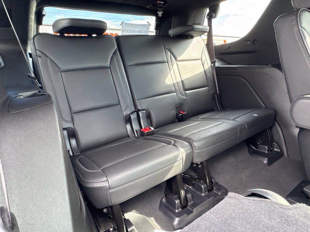 Used 2025 GMC Yukon Denali AWD/4WD image 23