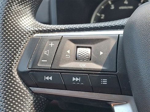 Used 2024 Mitsubishi Outlander ES image 20