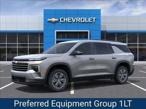 New 2027 Chevrolet Traverse LT FWD image 2