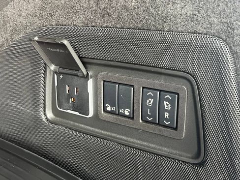 Certified 2024 Cadillac Escalade Sport w/ LPO, ONYX Package AWD/4WD image 23