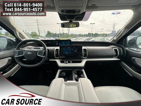 Used 2025 Ford Expedition Max Active AWD/4WD image 24