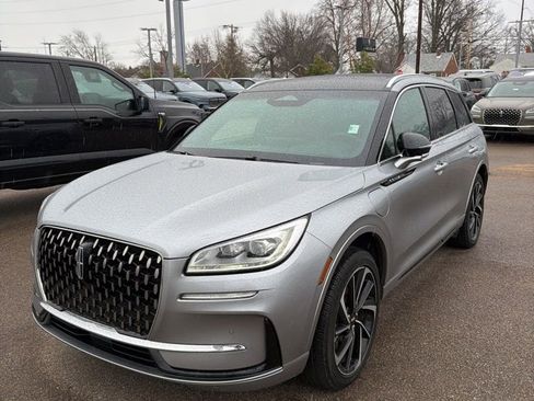 Used 2024 Lincoln Corsair Grand Touring w/ Equipment Group 301A image 4