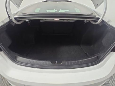 Used 2024 Chevrolet Malibu LT FWD image 16