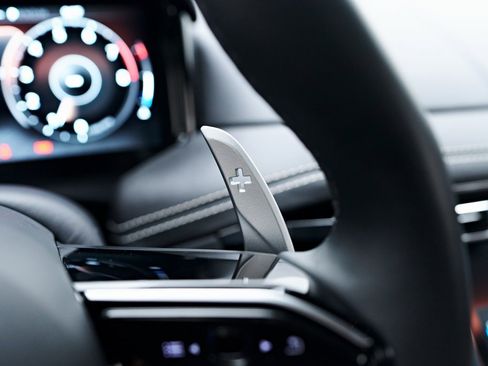 Used 2024 Aston Martin DB12 Coupe image 57