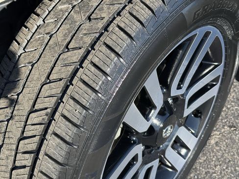 Used 2023 Toyota 4Runner Limited image 10