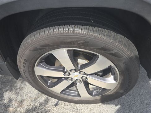 Used 2018 Chevrolet Traverse LT FWD image 6