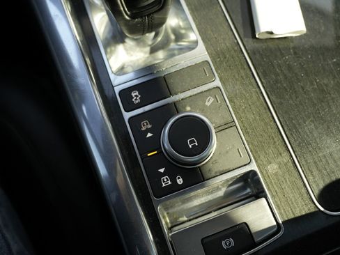 Used 2020 Land Rover Range Rover Sport HSE image 66