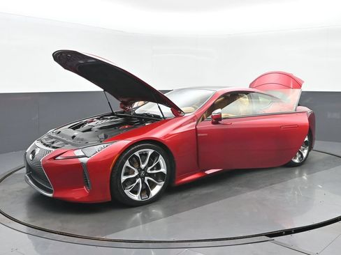 Used 2018 Lexus LC 500 Coupe w/ Performance Package RWD image 33