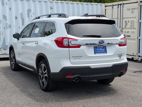 Used 2025 Subaru Ascent Touring AWD/4WD image 7