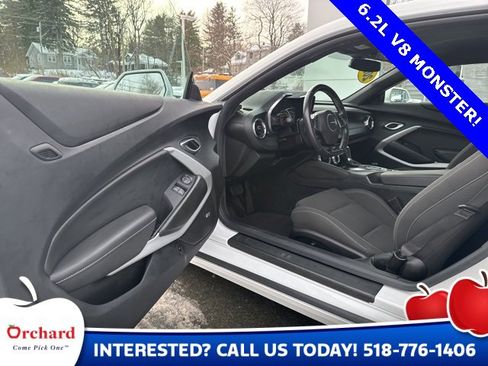 Used 2021 Chevrolet Camaro LT w/ Technology Package image 14