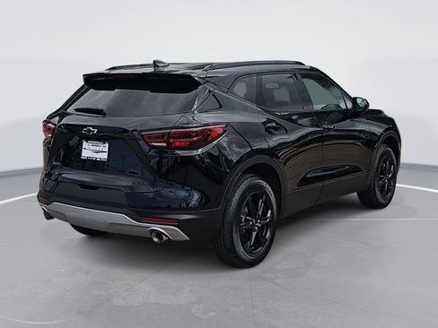 New 2026 Chevrolet Blazer LT w/ Midnight/Sport Edition FWD image 3