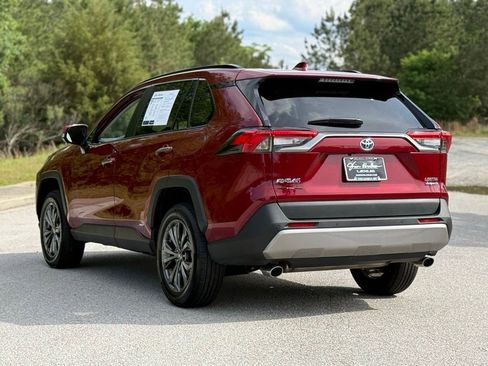 Used 2022 Toyota RAV4 Limited AWD/4WD image 10
